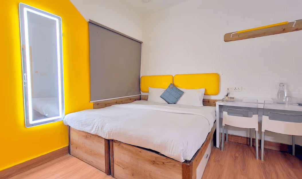 Stayinn Long @ Bhopal main
