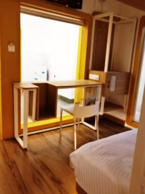 Eden room 4