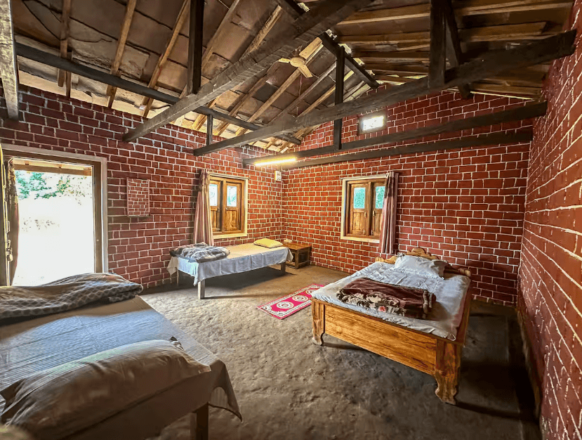 Homestay near Kotumsar main
