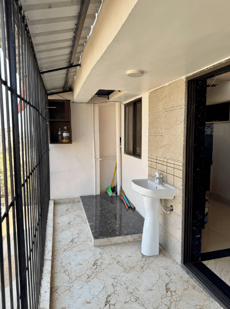 Comfortable Luxury Flat 2