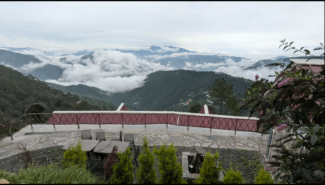 Hadley Inn Cottages Chail 4