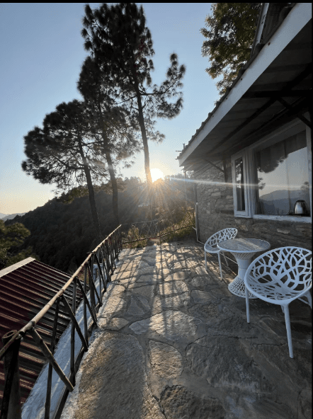 Hadley Inn Cottages Chail 5