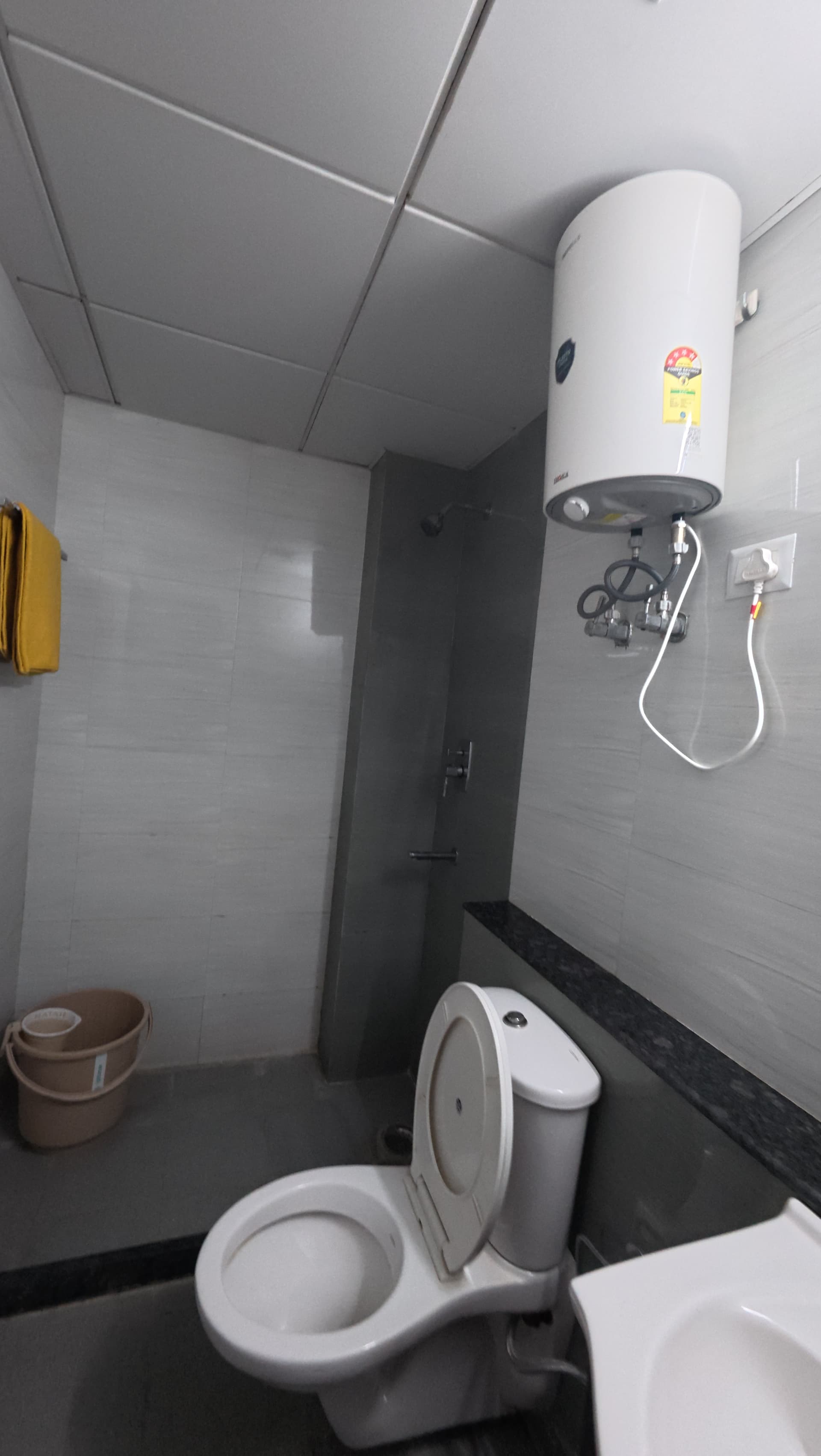 Spacious Family 1BHK |Safe & Comfortable |Gurugram 3